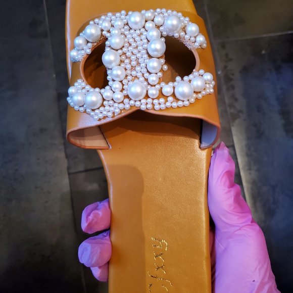 Fashion 'Pearl' Sandals - Picture 4 of 7